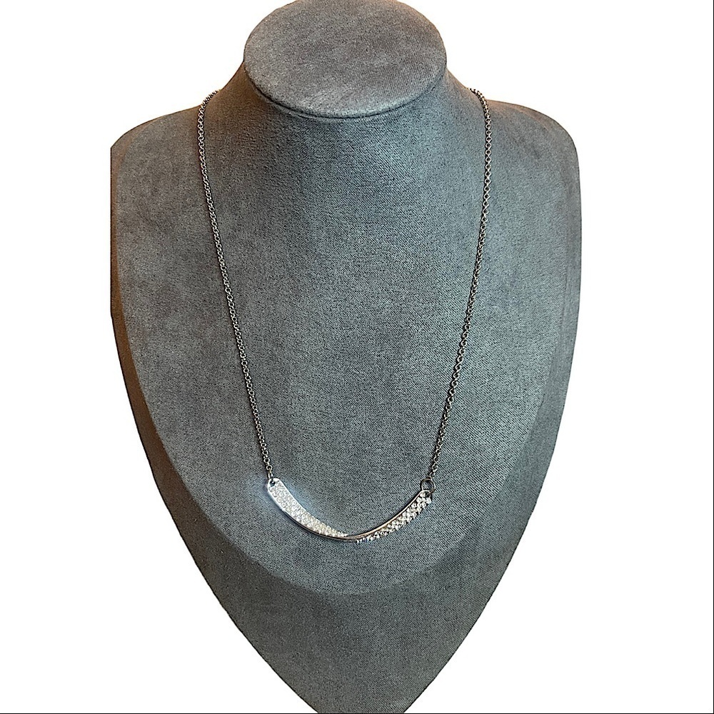 Silver Toned Metal Swirled Bar Chain Necklace With Inlayed‎ Rhinestone Crystals